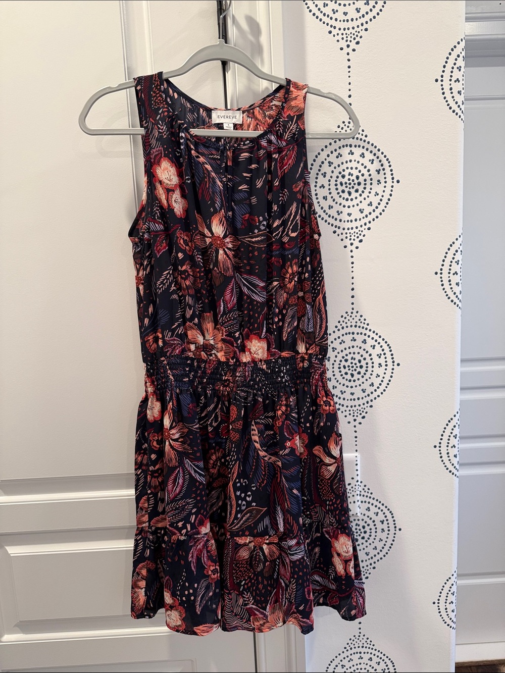Evereve Navy Floral Sleeveless lined Mini Dress with pockets & bubble waist